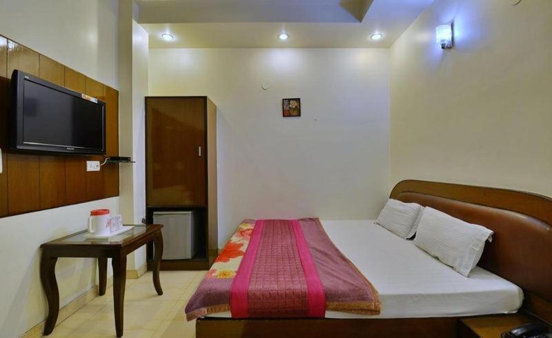 Super51Hotel Νέο Δελχί Εξωτερικό φωτογραφία